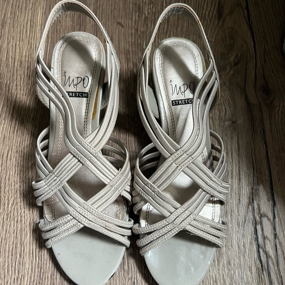 Impo dress sandals. Size 6. Silver grey.